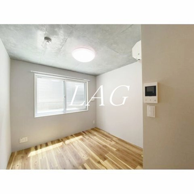 【居間・リビング】 | UCM SHIMOKITAZAWA | 洋室のお部屋です。