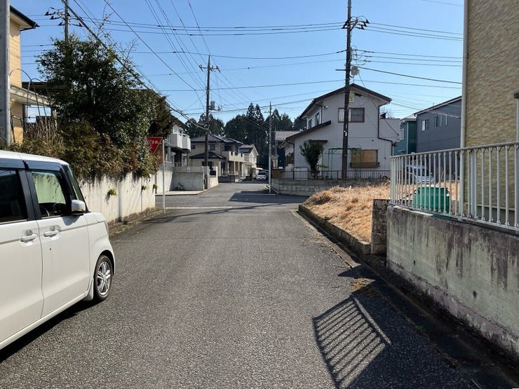 宇都宮市松風台土地の前面道路含む現地写真