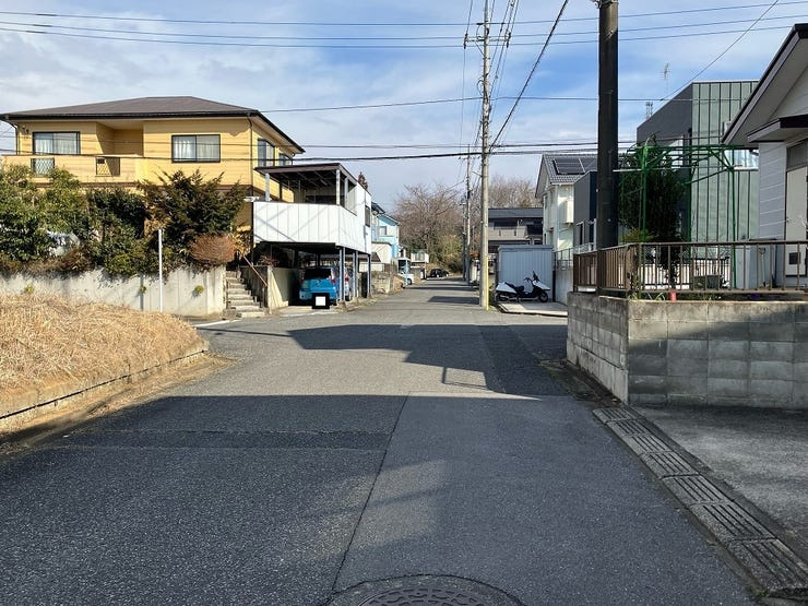 宇都宮市松風台土地の前面道路含む現地写真