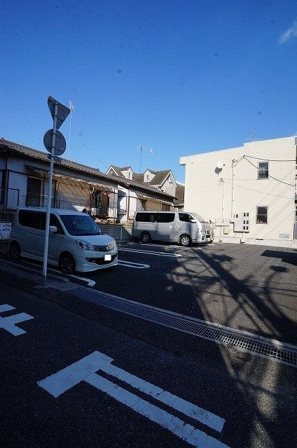 プロムナードＲの駐車場