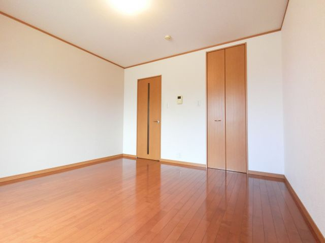 【寝室】