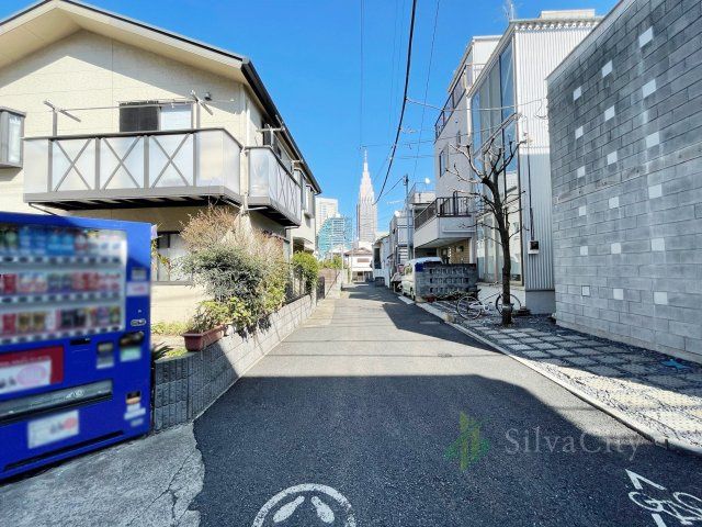 セザール代々木のその他|前面道路