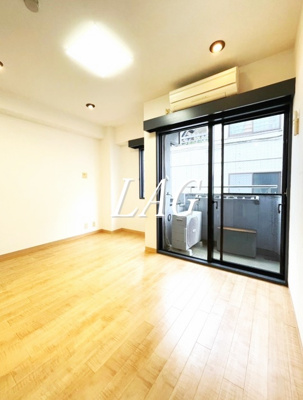 【居間・リビング】 | プラティーク新宿曙橋 | 洋室のお部屋です。