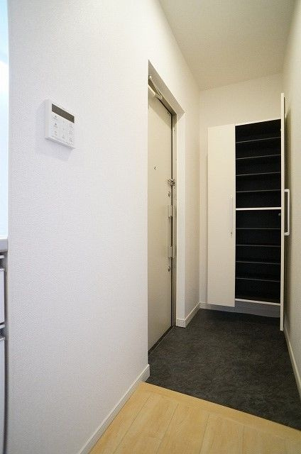 ラ　ラ　トマート　Ａの玄関