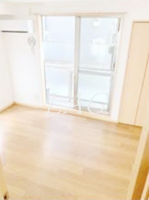 【居間・リビング】 | シティ八幡山 | 洋室のお部屋です。