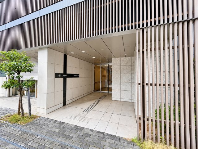 ローレルアイ千代田淡路町のエントランス
