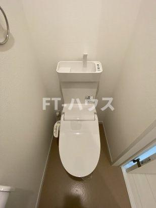 V-room1のトイレ