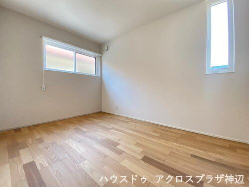 西深津町5丁目(1号地)　3750万の洋室|2階洋室。凸凹のない四角い部屋なので使い勝手にも優れています