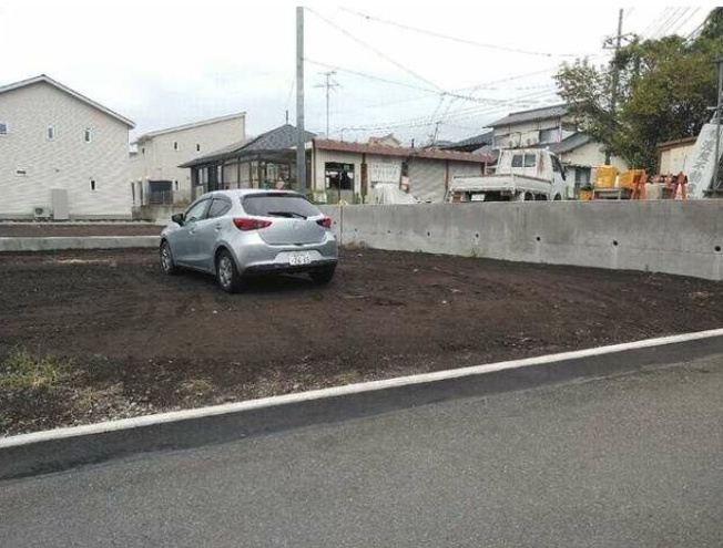 【外観】 | 富士市三ツ沢 10期 新築一戸建て 3号棟 | 現在建築中の外観画像です。ご内覧は同じメーカーの完成物件へご案内いたしますので、いつでもご相談ください！