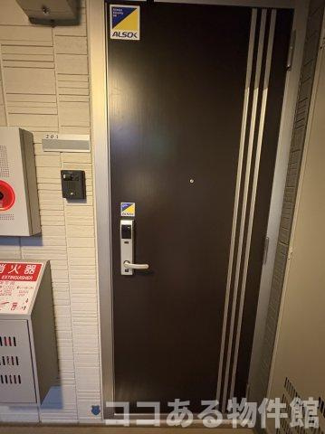 ラ コンフィアンス神戸の玄関