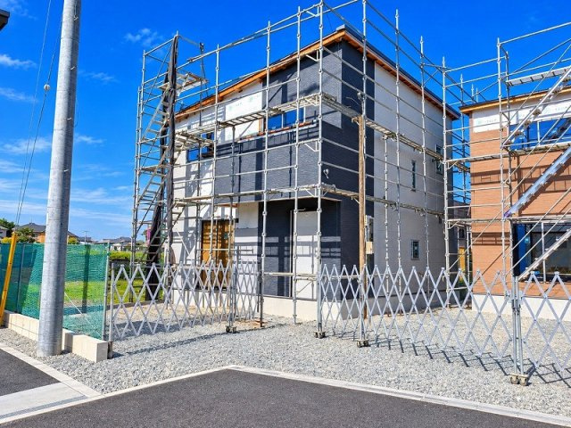 仲介手数料不要　新築 泗水町吉富6号地 3SLDK 土地約49坪 駐車3台の前面道路含む現地写真|現地（建築中）