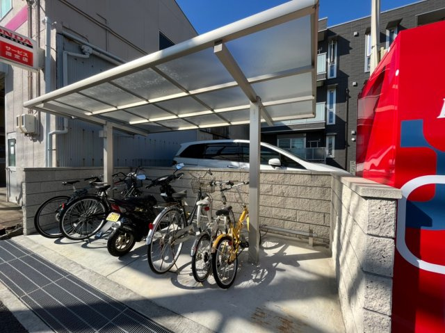 ラコンフィアンス明石の駐車場