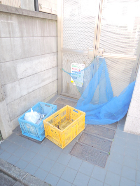世田谷区下馬３丁目の賃貸マンションのその他|★ゴミ置き場★