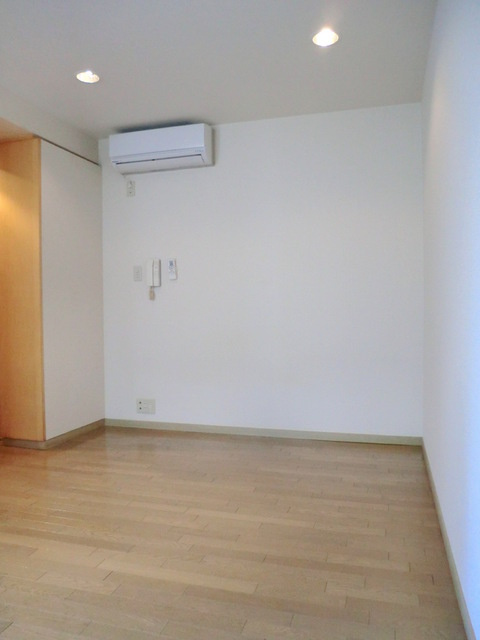 世田谷区下馬３丁目の賃貸マンションの洋室|★明るいフローリングのお部屋です★