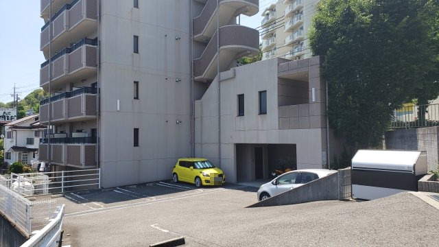 カレントスクエアの駐車場|敷地内☆神戸市垂水区　カレントスクエア☆