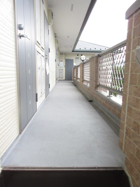 ディアスもえぎ野Ⅱ番館のその他共用部分|共有廊下の雰囲気