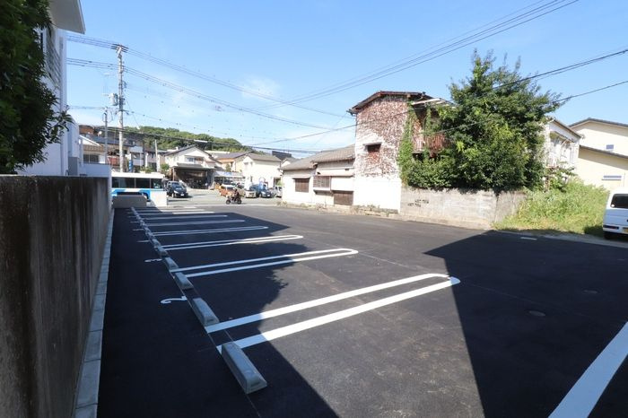 ソラーナⅡの駐車場