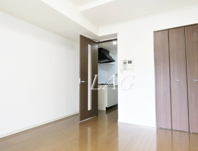 【居間・リビング】 | L-Flat田町 | 洋室のお部屋です。