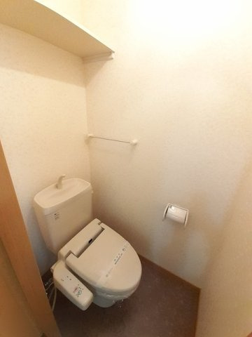 プラシードレジデンスのトイレ|コンパクトで使いやすいトイレです
