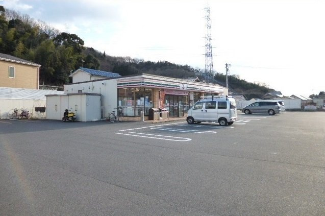 プラシードレジデンスの周辺|セブンイレブン国信店まで2400m