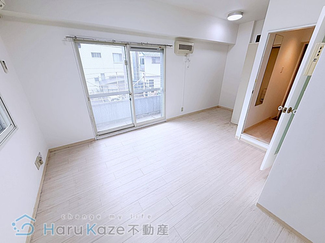 【居間・リビング】 | HOUSE LOKO【名古屋市賃貸・RC造】