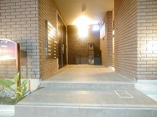スカイヴィラージュのエントランス