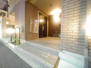 スカイヴィラージュのエントランス
