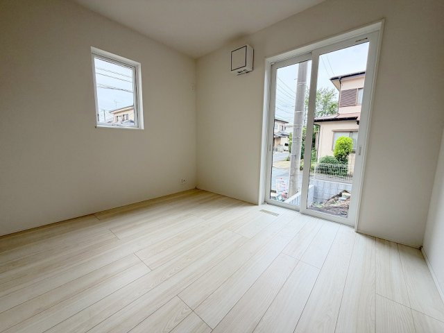 三郷市鷹野2丁目　新築平屋戸建の洋室|同施工会社の参考写真になります。