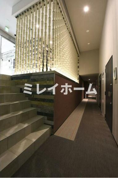 アクサス大森山王のロビー