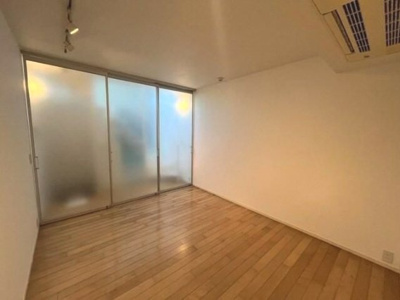 【寝室】 | 杜山邸