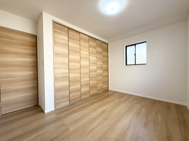 中古戸建　尼崎市西難波町4丁目の子供部屋|2F 子供部屋5.5帖