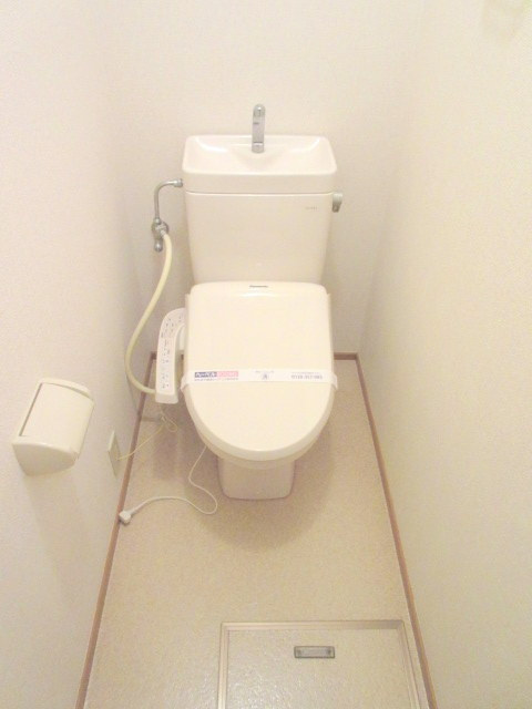 ラヴィ梶ヶ谷のトイレ|温水洗浄便座