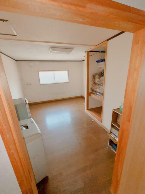 山本郡三種町森岳上台（麻雀荘）の内装