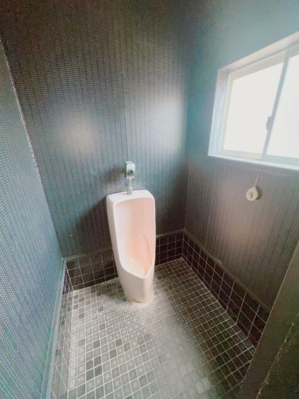 山本郡三種町森岳上台（麻雀荘）のトイレ