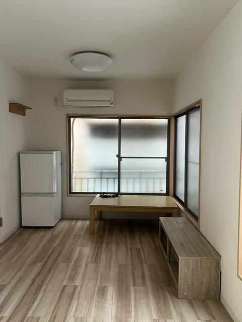 荒川区町屋二丁目貸一戸建の居間・リビング
