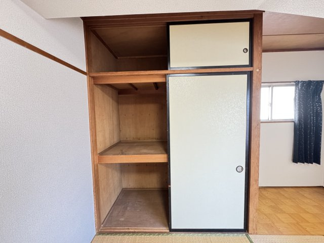 山六ビル の収納