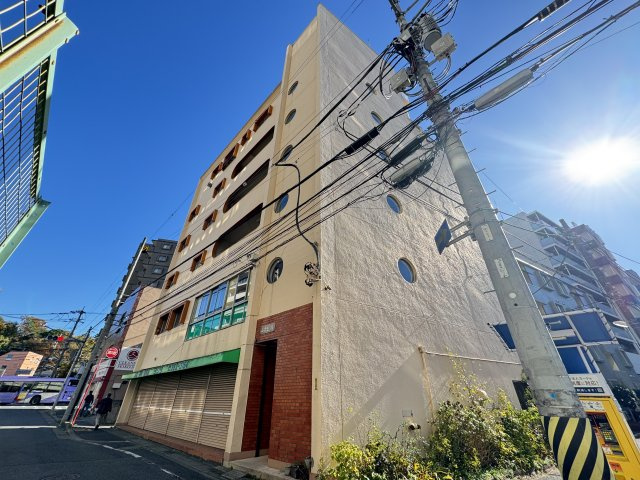 山六ビル の外観