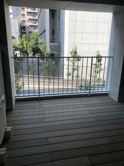 【バルコニー】