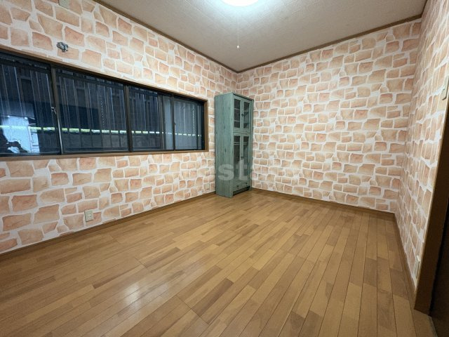 【洋室】 | 加納８丁目貸家 
