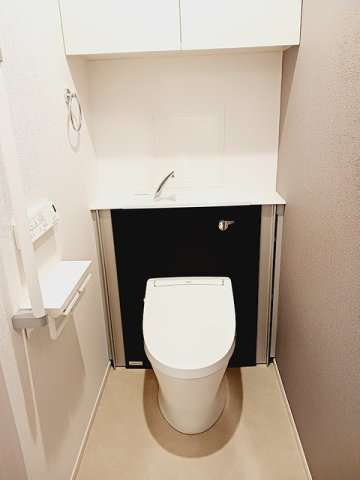 【トイレ】 | ファミリア・フェリス | 清潔感のあるトイレです