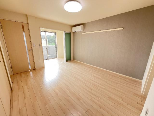 【内装】 | ココル | 洋室