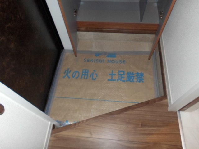 シャーメゾンガーデンズ天文町の玄関