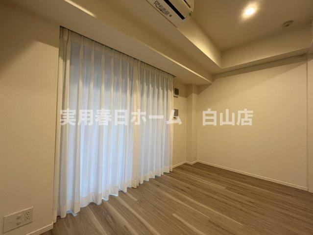 【寝室】