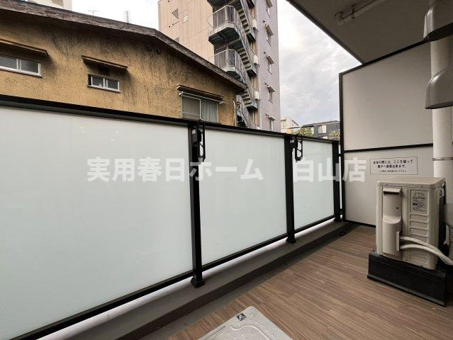 【バルコニー】