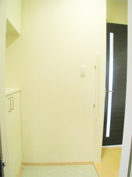 マンション柿の木の玄関
