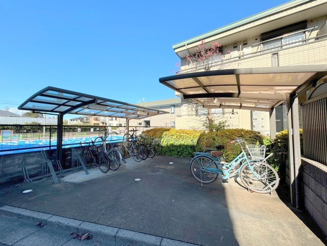 ベルメゾン翔のその他共用部分|屋根付サイクルポート
