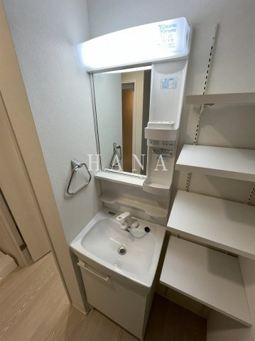 プラチナフォルム北千住の洗面所|女性に嬉しい独立洗面化粧台☆