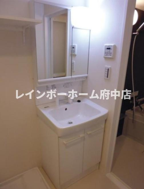 メイクデザイン府中の独立洗面台