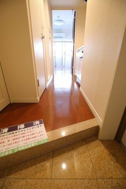 ステージファースト巣鴨の玄関