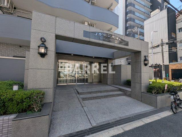 ノルデンハイムリバーサイド十三のエントランス